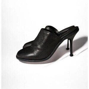 🌻NEW w/Box Free People Black Leather Heeled Mule || Size 40 = US Size 9.5